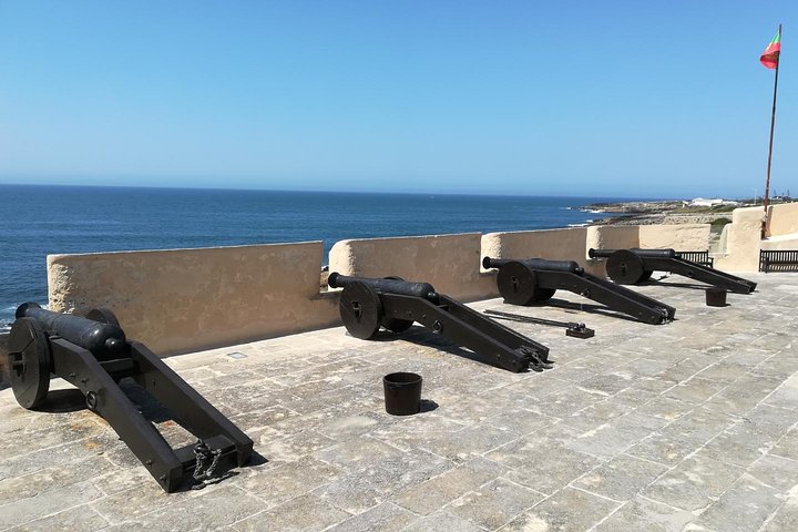 Private tour to Maritime Fortifications in Cascais