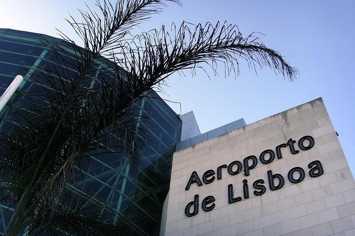 Lisbon Airport Private Arrival Transfer